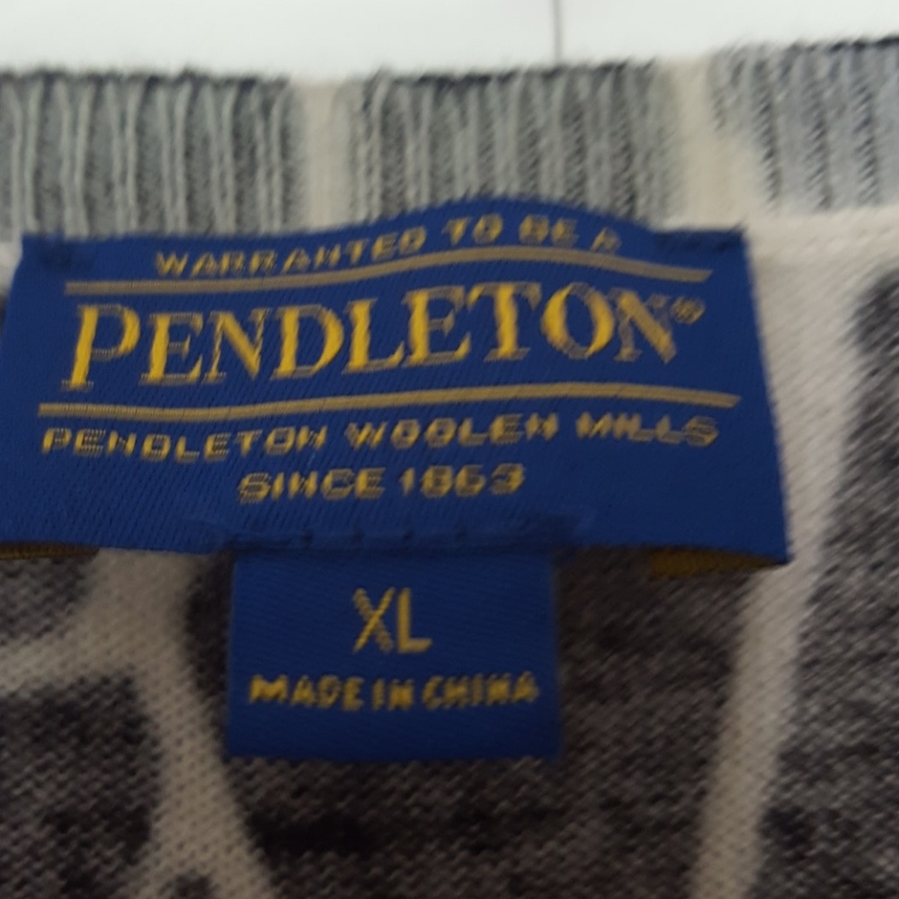Pendleton Giraffe Pattern 3/4 Sleeve Crew Neck Ca… - image 2